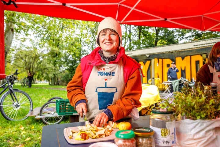 2023 Auf Achse: Zur Tonne auf dem Wochenmarkt